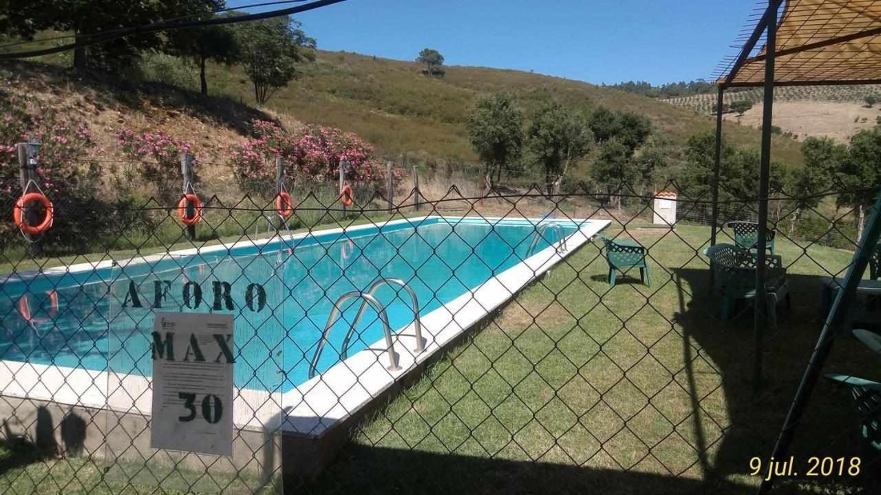 La Albergueria Complejo Rural Cañamero Exteriör bild